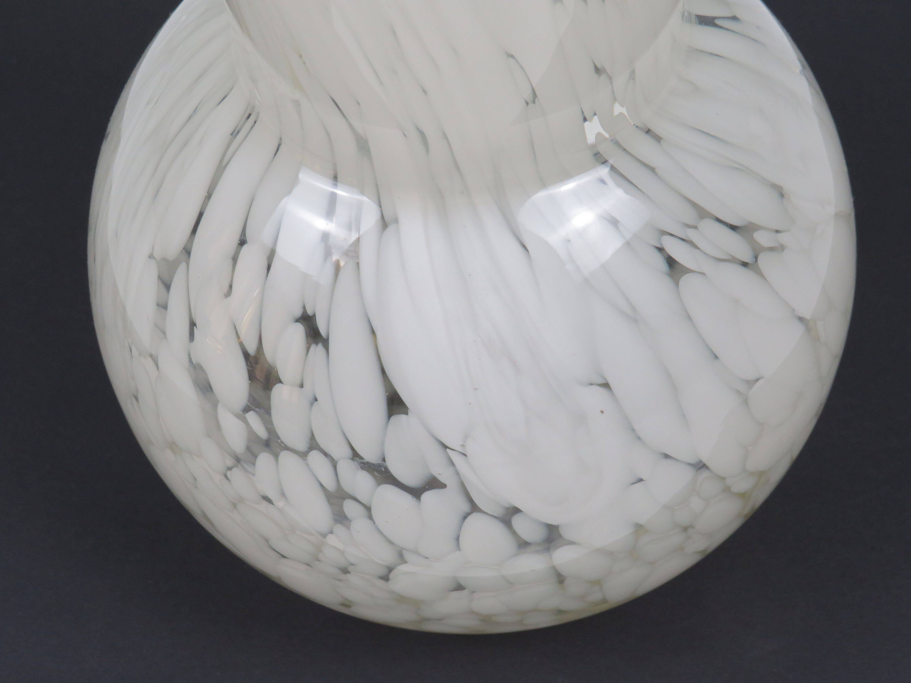 White Murano glass vase, Italy, mouth-blown vintage design