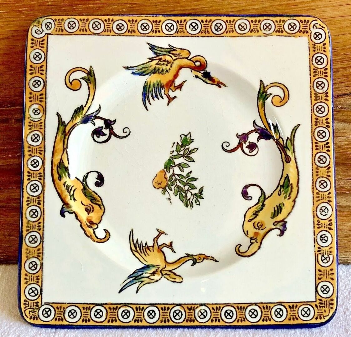 6 assiettes Gien carré à cake décor Renaissance blanche XIX