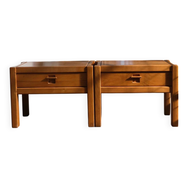 2 tables de chevet en orme