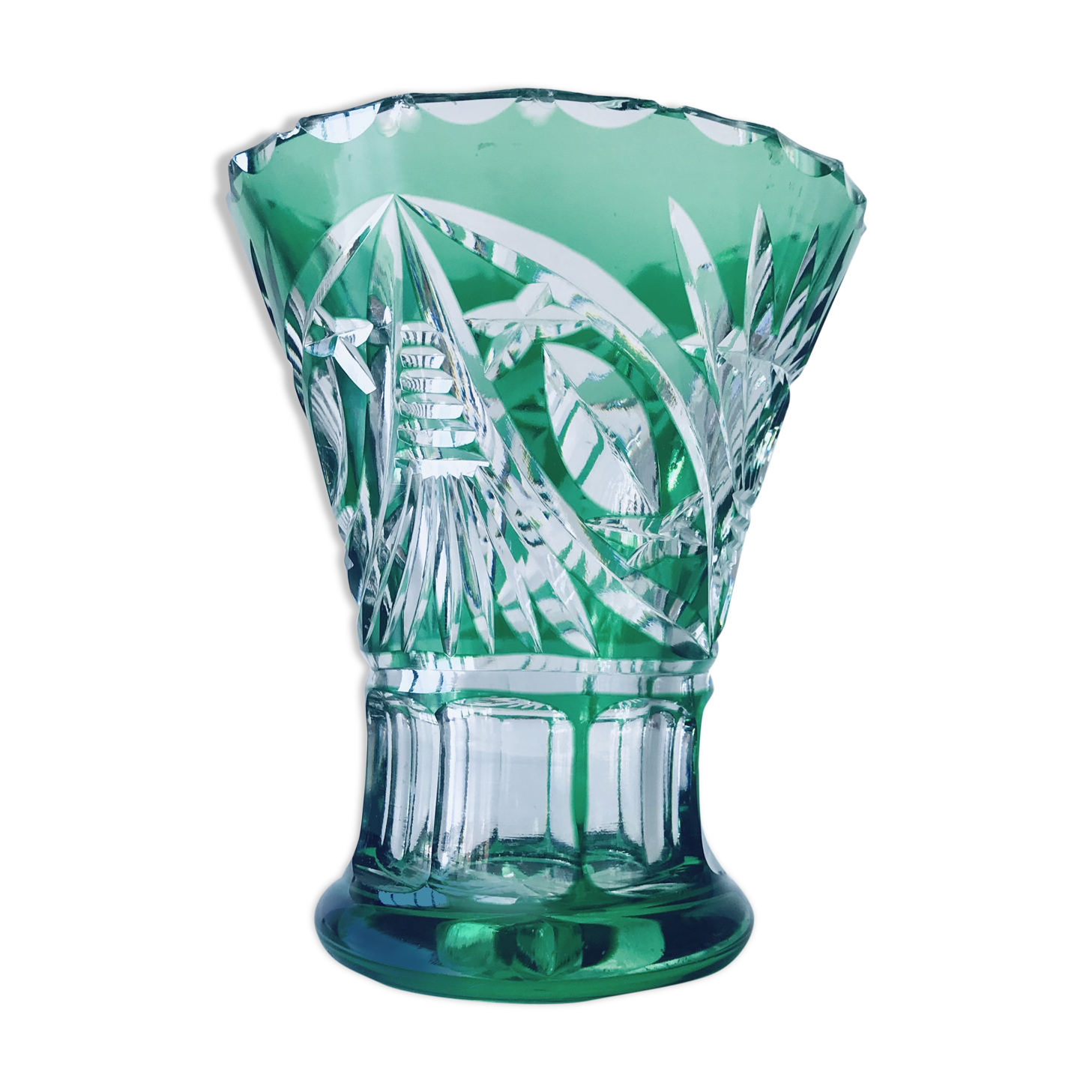 Vase Art Déco en cristal taillé vert