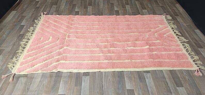 Handmade pure natural wool Berber rug in pink, size 150 x 250 cm.