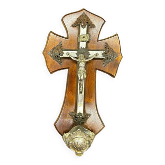 Wall crucifix in wood and silver metal
