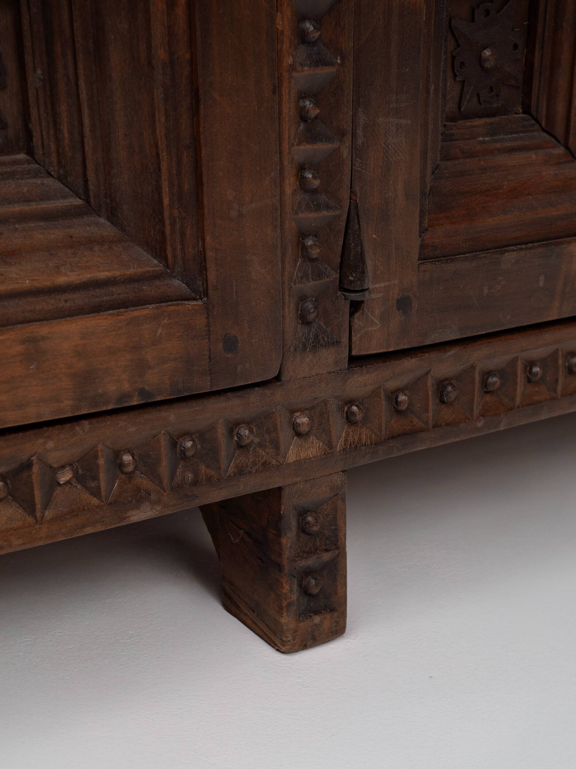 Buffet rustique brutaliste espagnol, années 1960