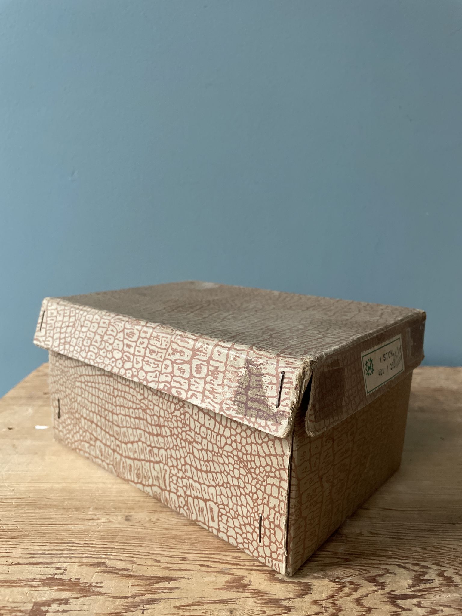 Ancien pèse lettrés Columbus Bilatéral sur pied dans sa boîte d’origine