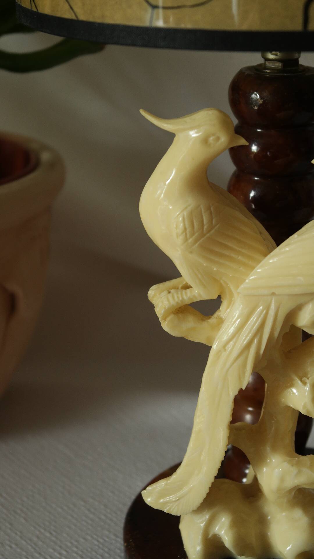 Vintage onyx birds bedside lamp
