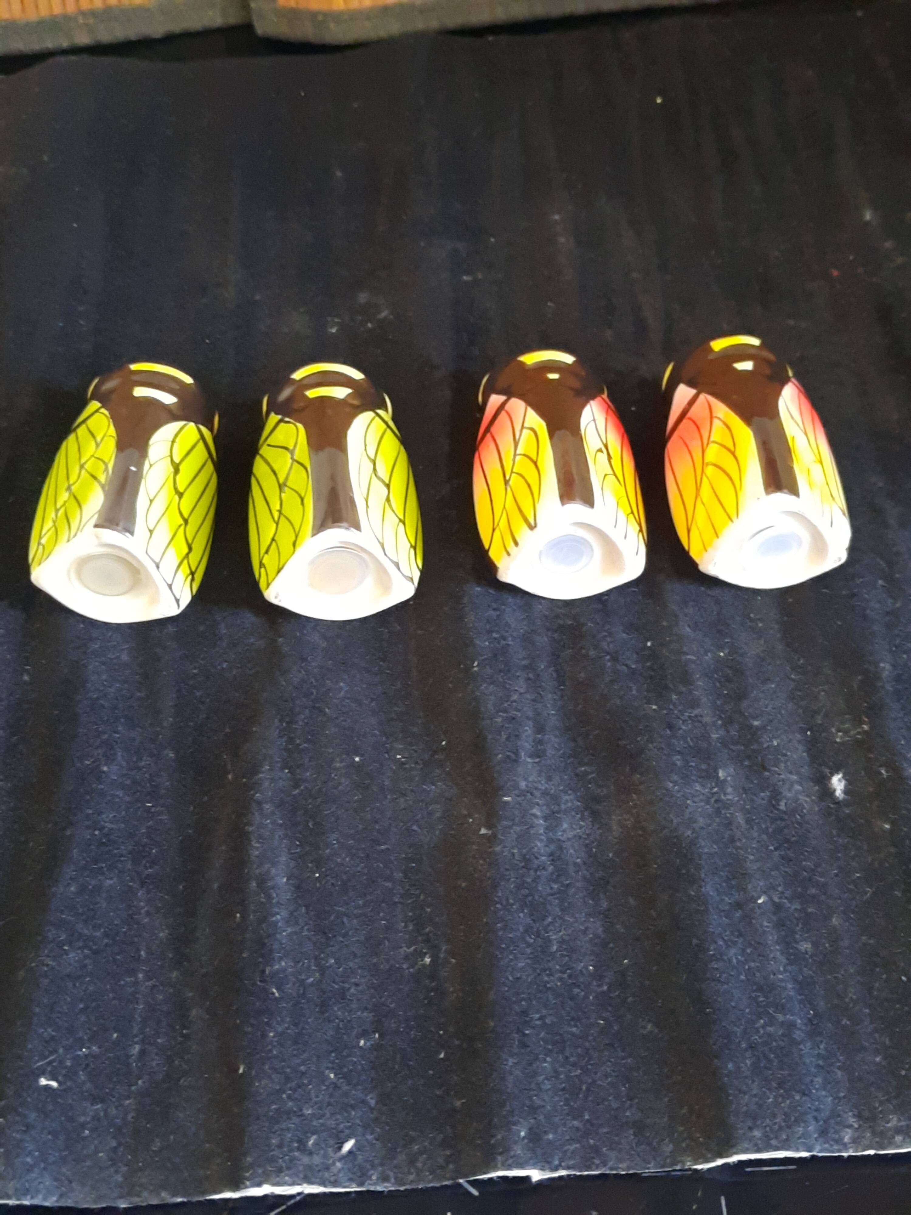 Lot 4 Salt and Pepper Shakers Cigales Ceramic - Provençal Style