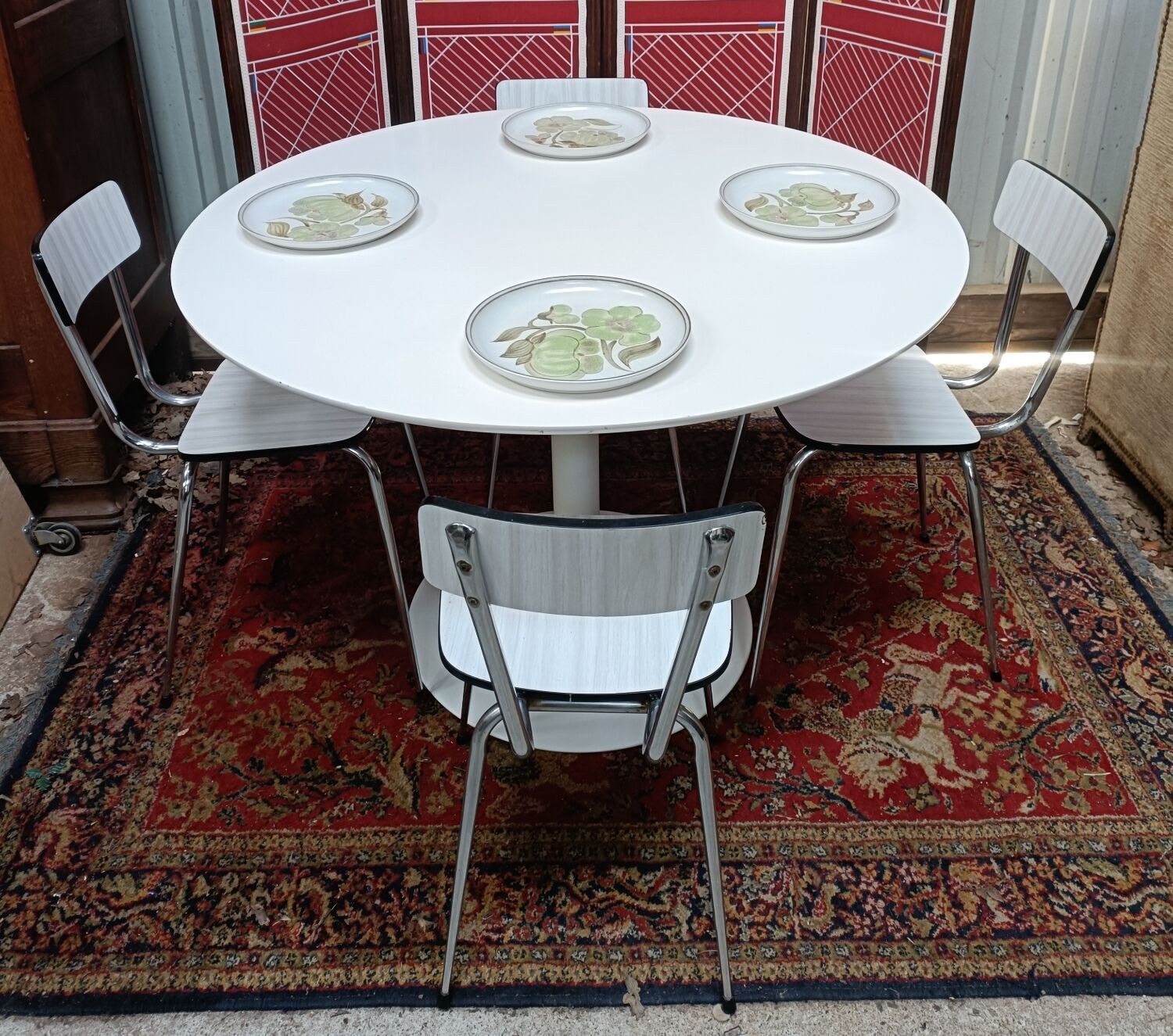 Table à manger ronde blanche 4 ou 6 personnes