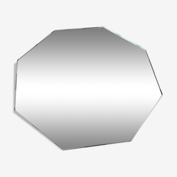 Octagonal mirror tray