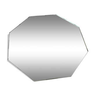 Octagonal mirror tray