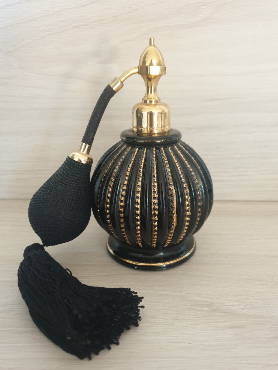 Antique perfume vaporizer