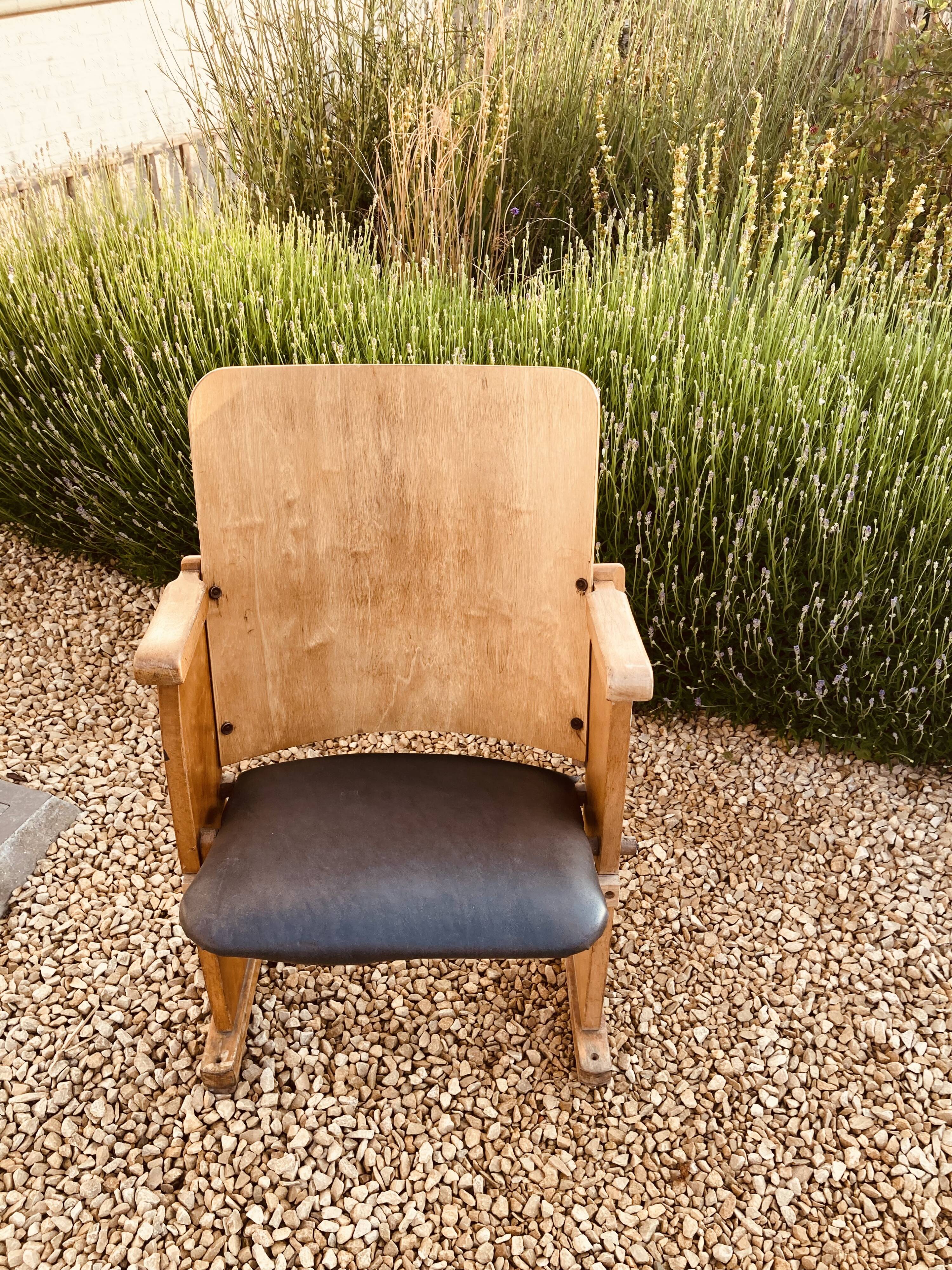 Chaise de cinéma 1920 en bois et skai
