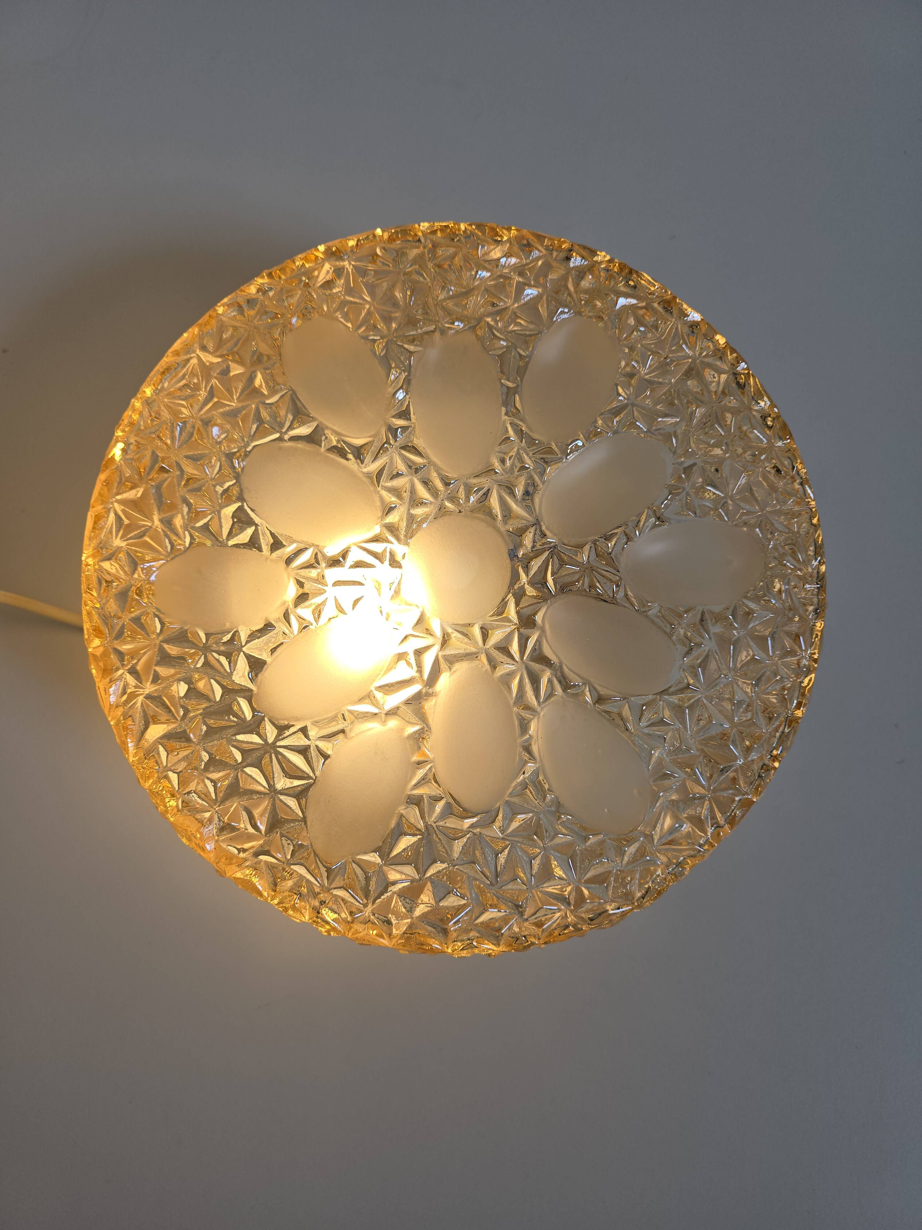 Plafonnier applique vintage Elgo 1970