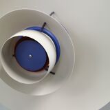 PH 5 hanging lamp designed by the world-famous Poul Henningsen.