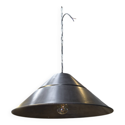 Grandes lampes suspension soucoupe en métal Bekaert