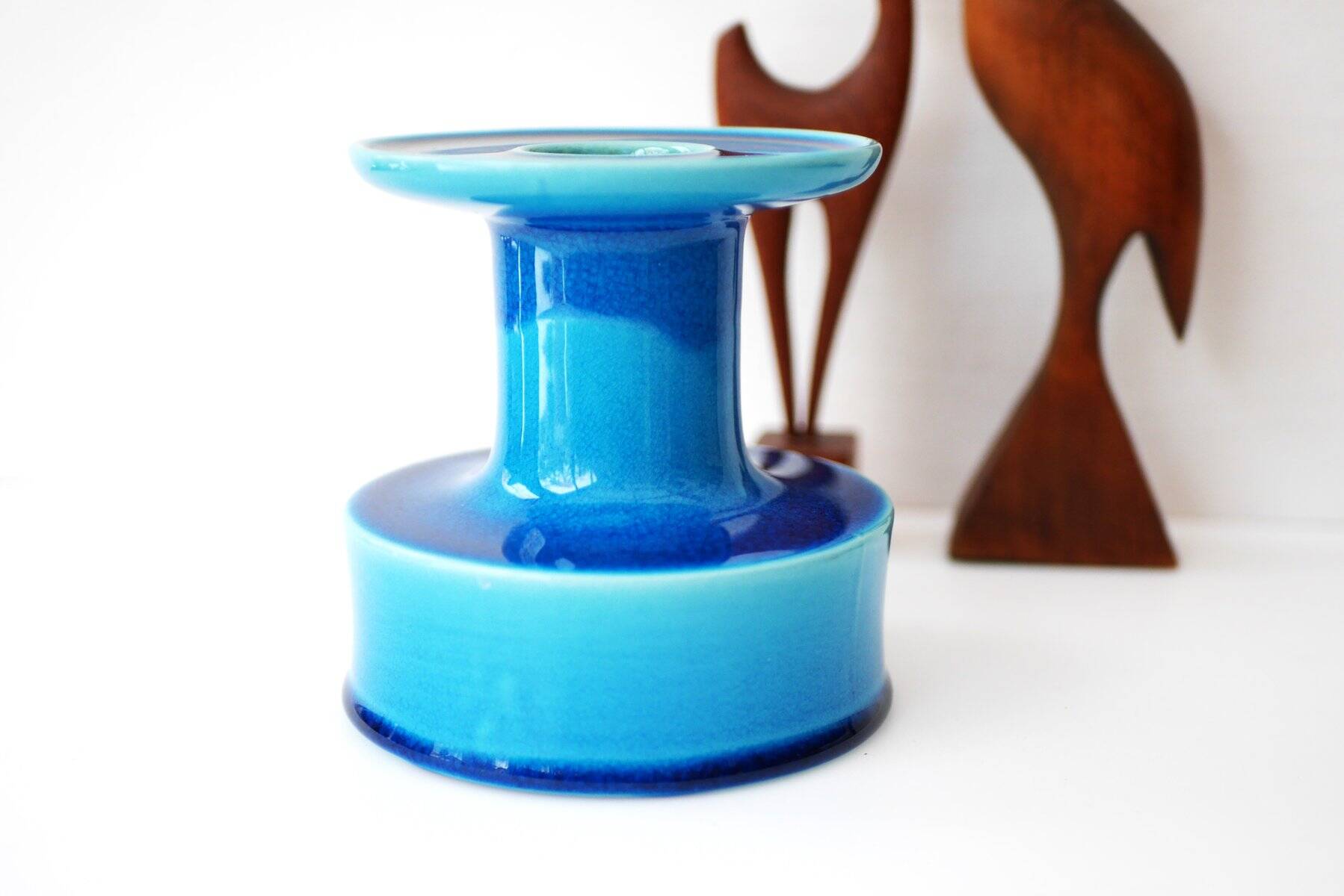 Design en céramique scandinave moderne du milieu du siècle par Stig Lindberg pour Gustavsberg, Suède.