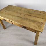 Farm table