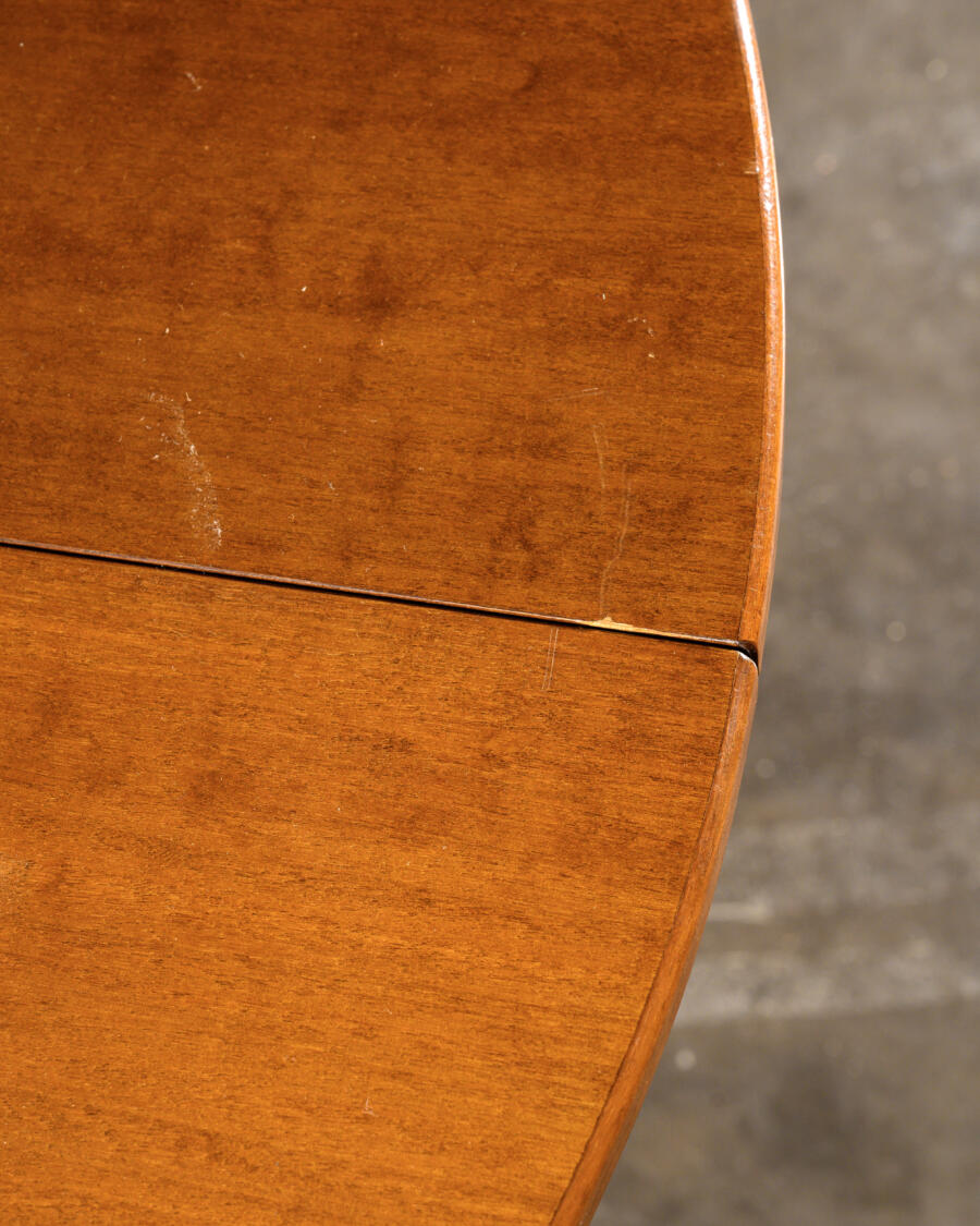 Thonet extending table