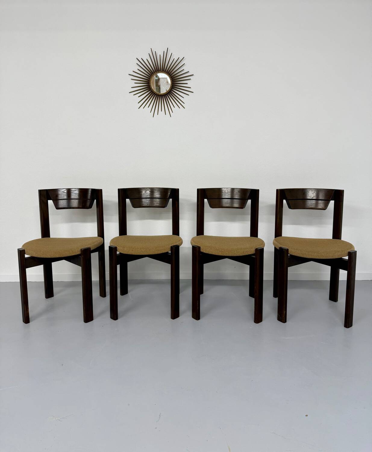 Set of 4 Girsberger Scandinavian style chairs from the 80s, vintage wood