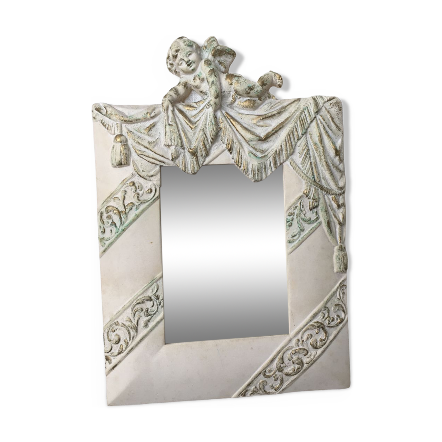 Mirror to pose angel