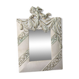 Mirror to pose angel
