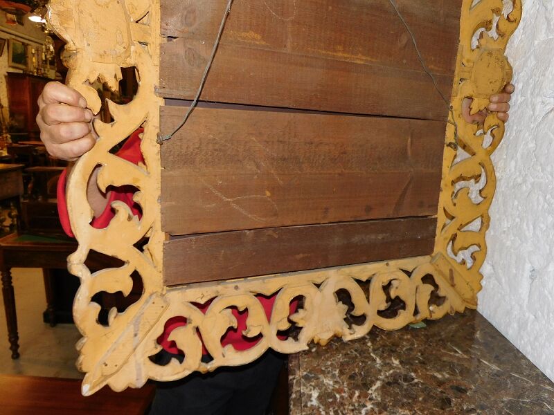 Wooden mirror carved gilded with leaf 140x98cm