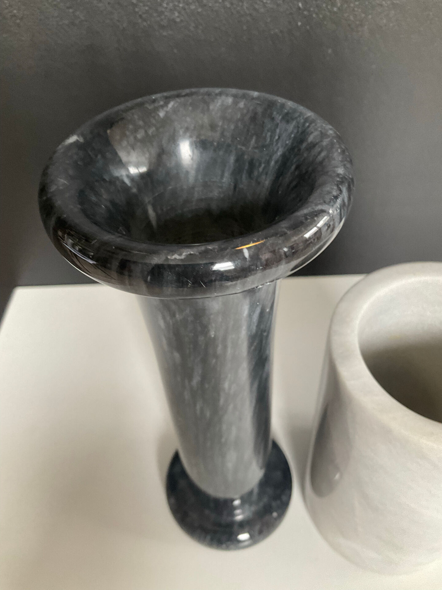 Duo de vases vintage en marbre