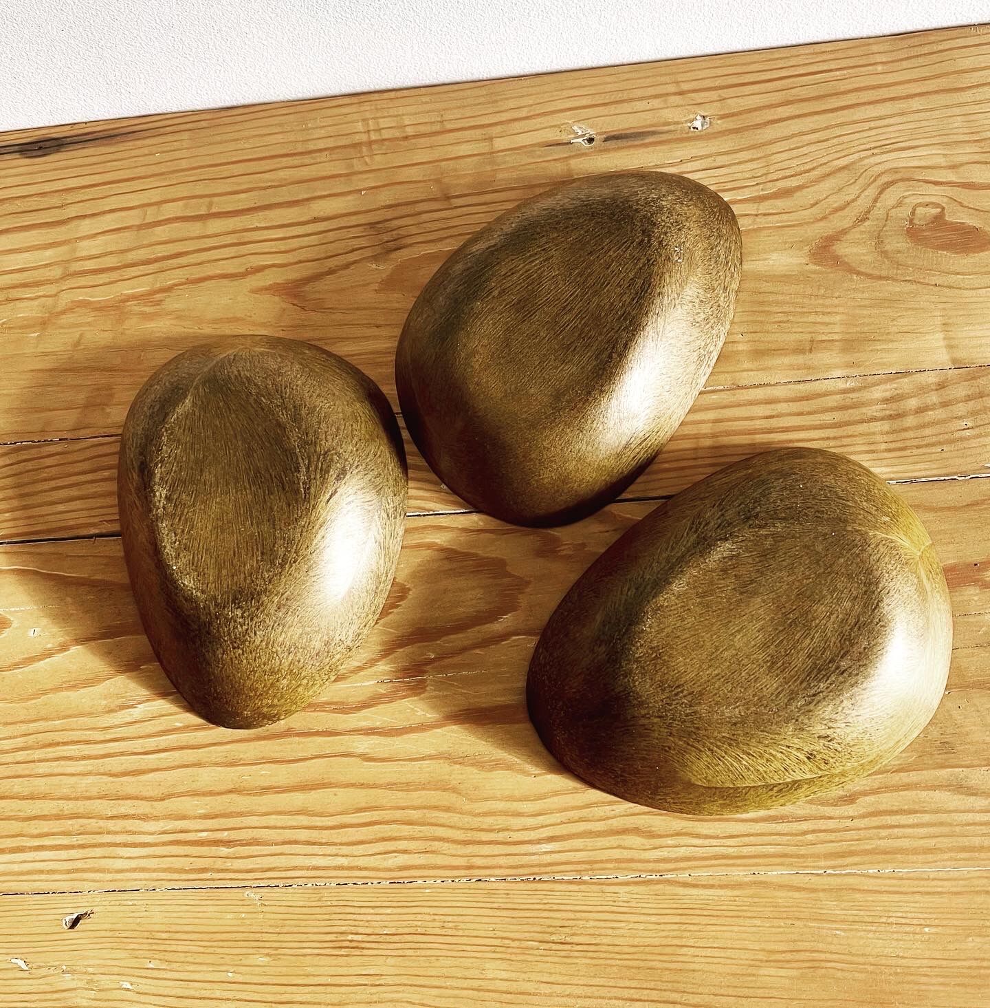 Set of 3 wooden cups