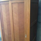 Sliding door cabinet