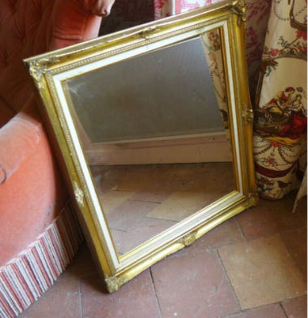 Golden mirror 67x57cm