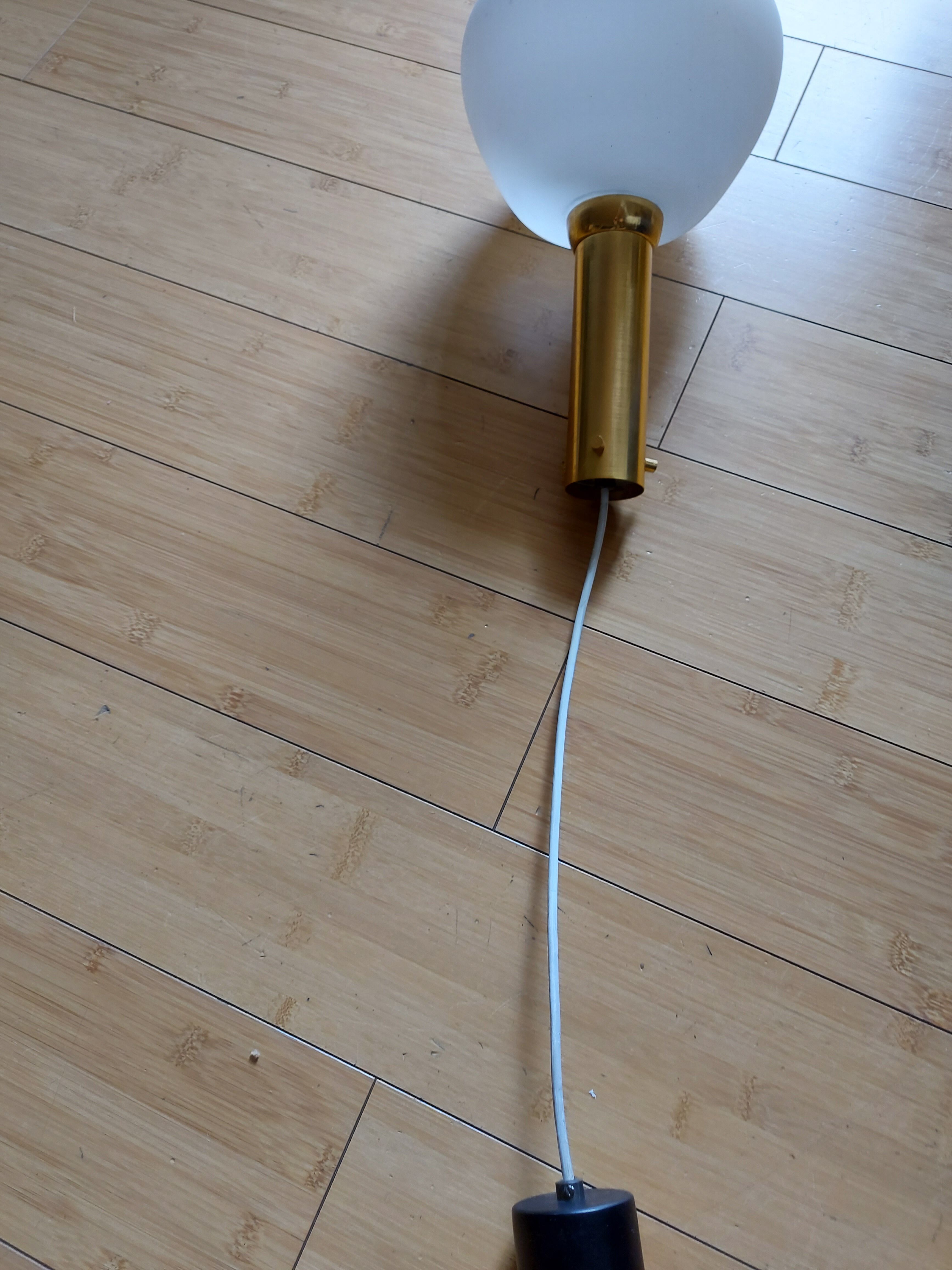 Hanging design white opaline