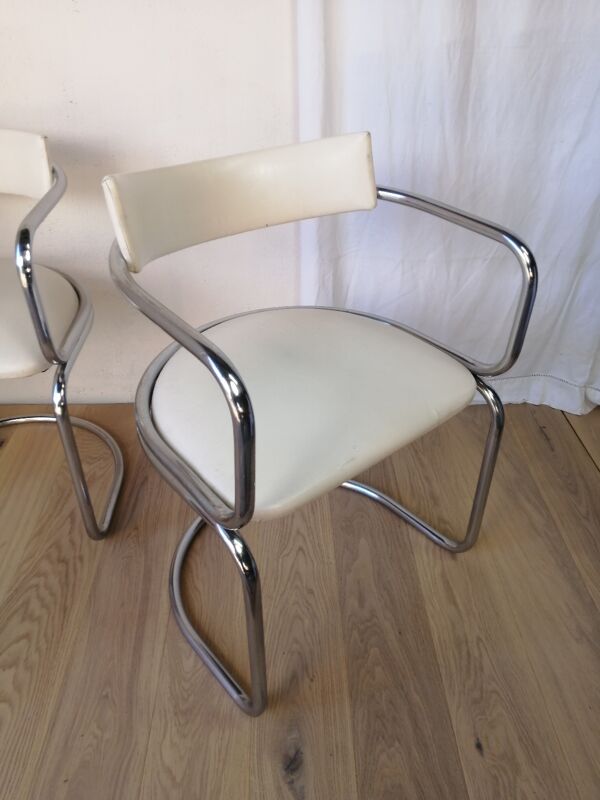 Paire de fauteuils canteliver vintage Zougoise Victoria, Suisse.