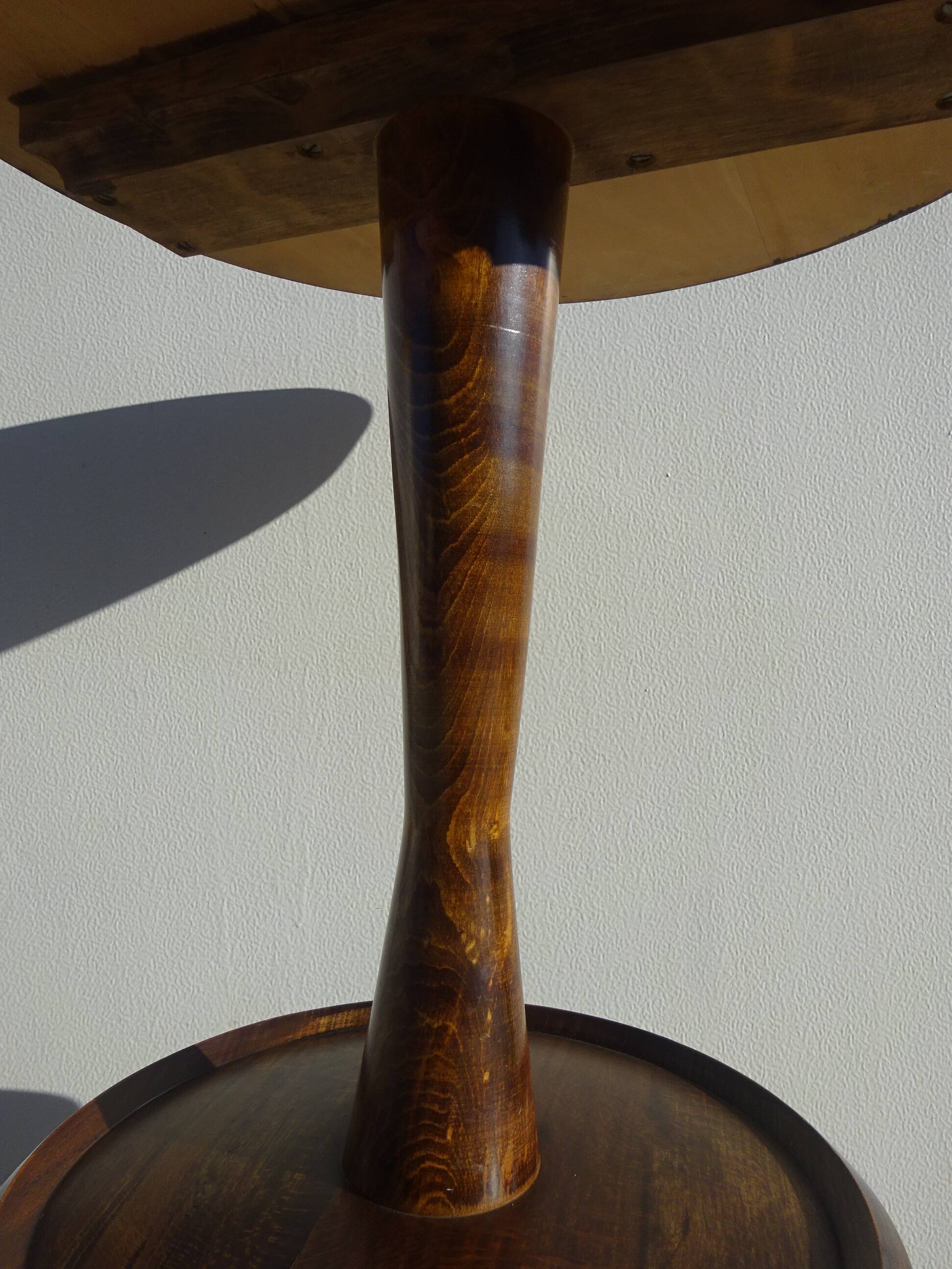 Solid wood pedestal table, Ø60cm
