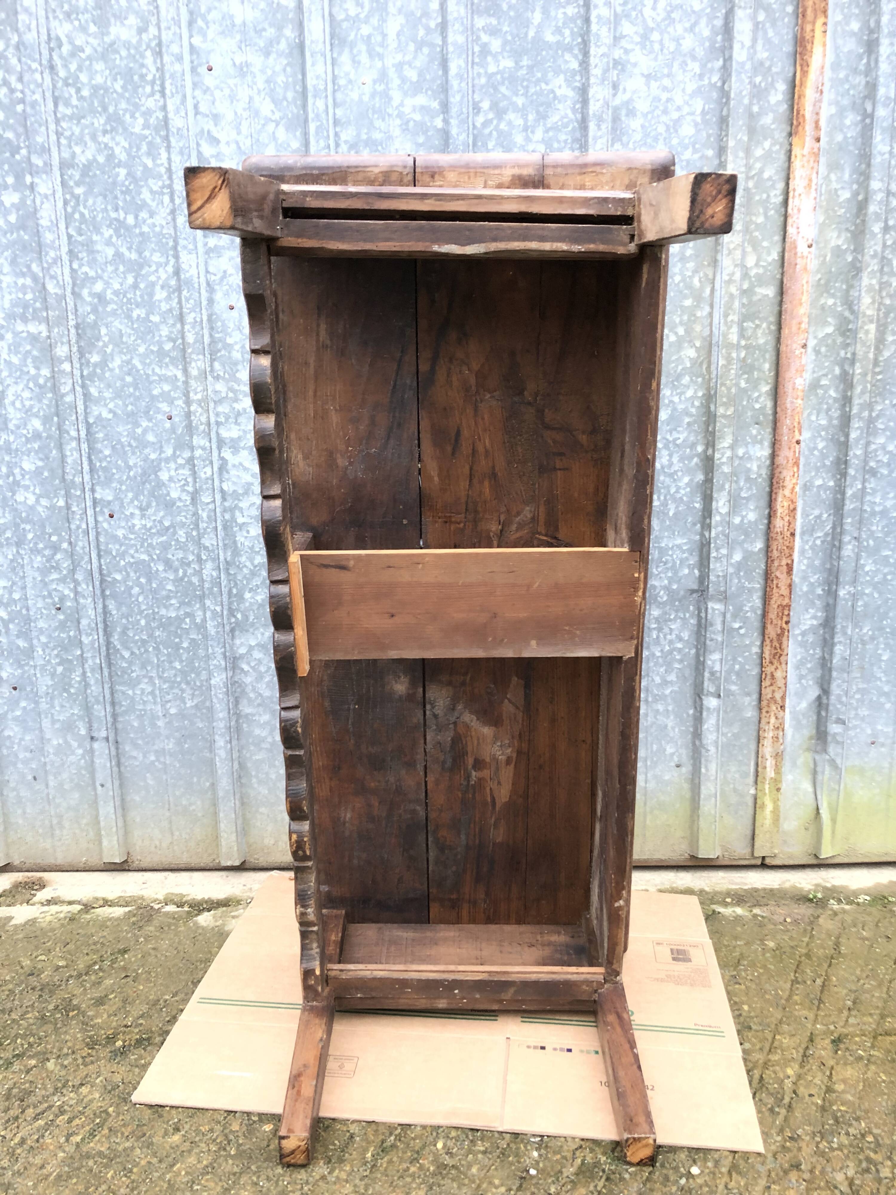 Old coffee table from the Guérandais region in solid oak with 2 front drawers