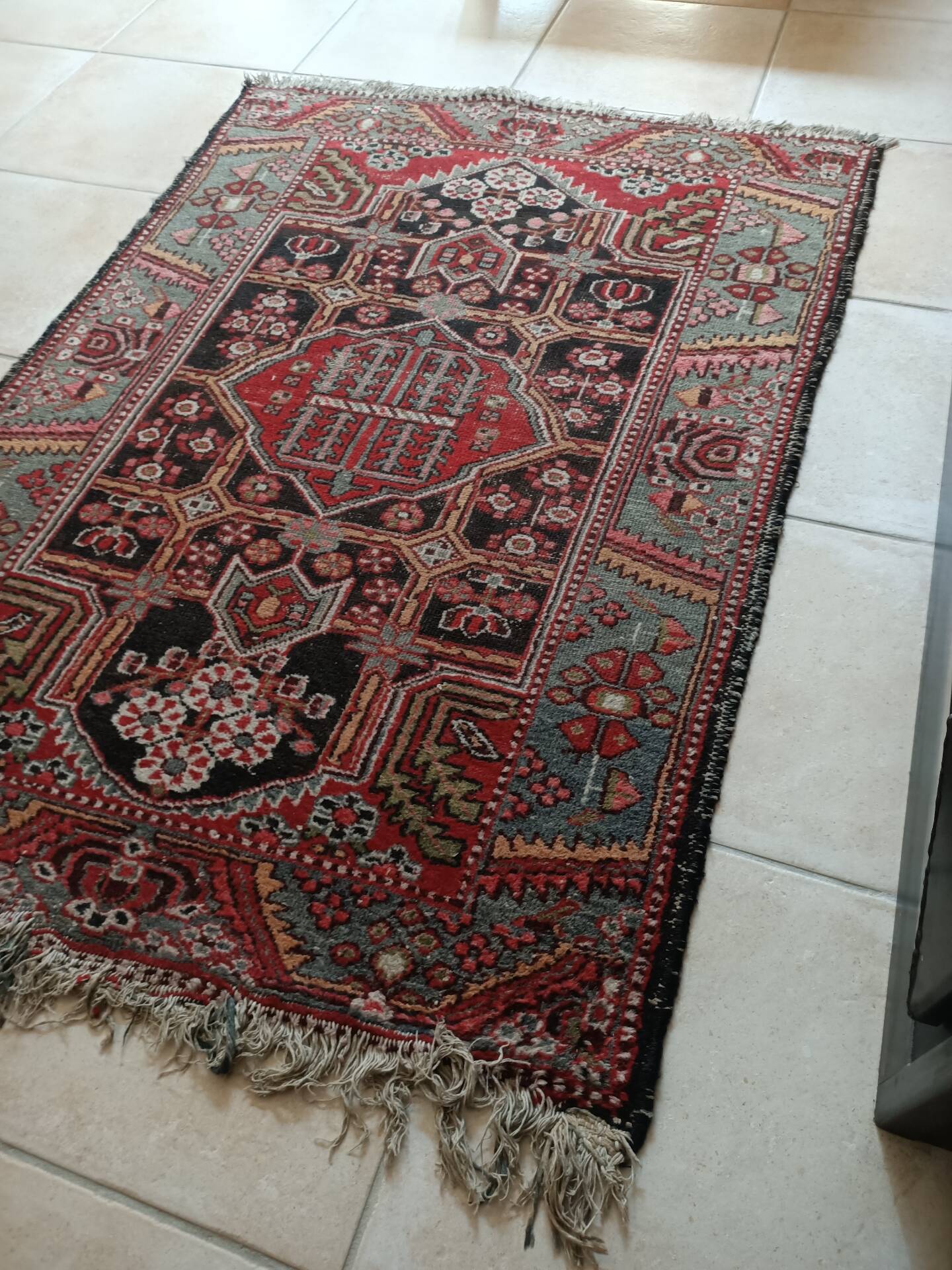 Antique Heriz rug 105 x 160 handmade