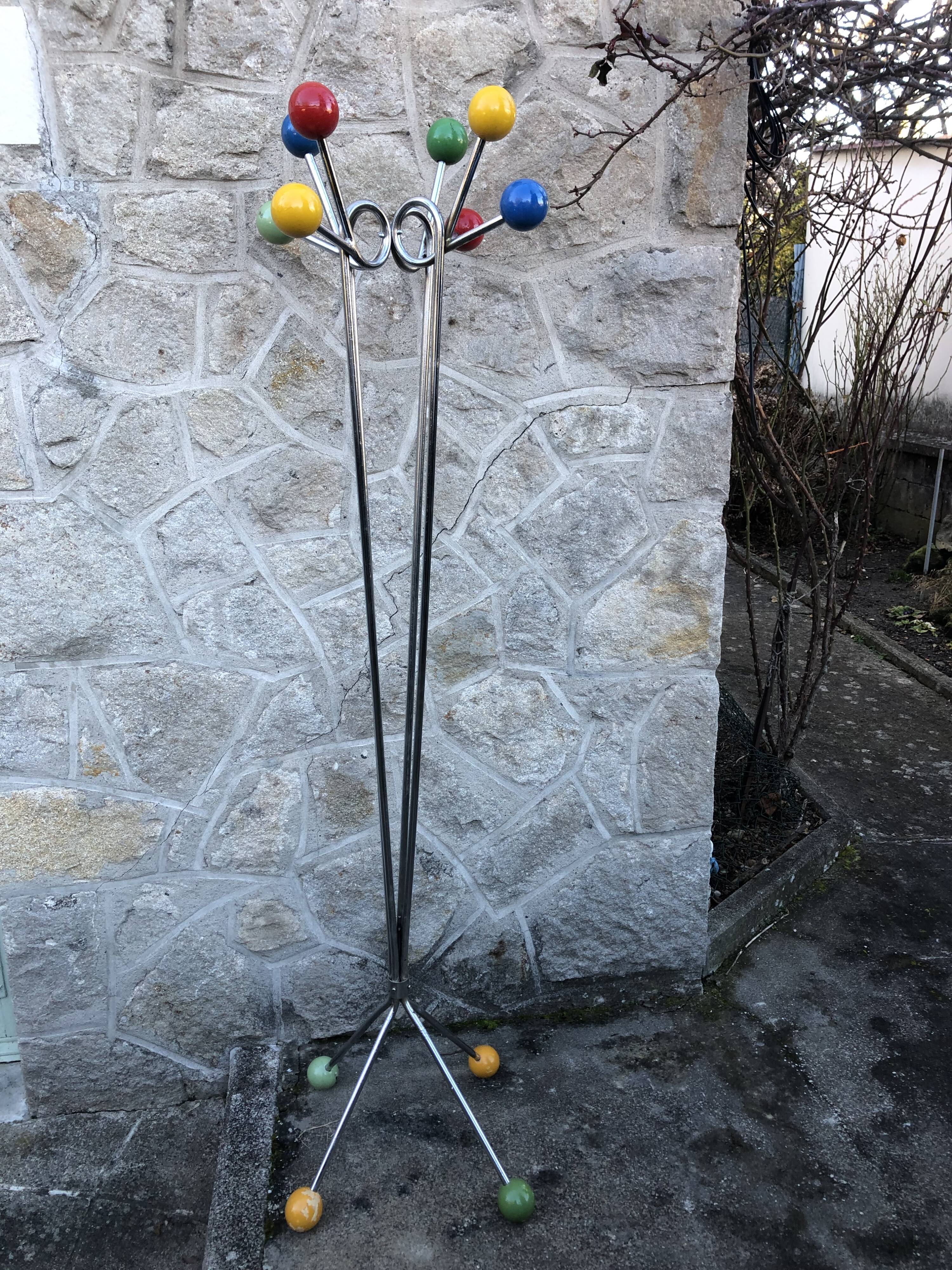 Porte manteau en métal chromé et boules colorées 1950-1970