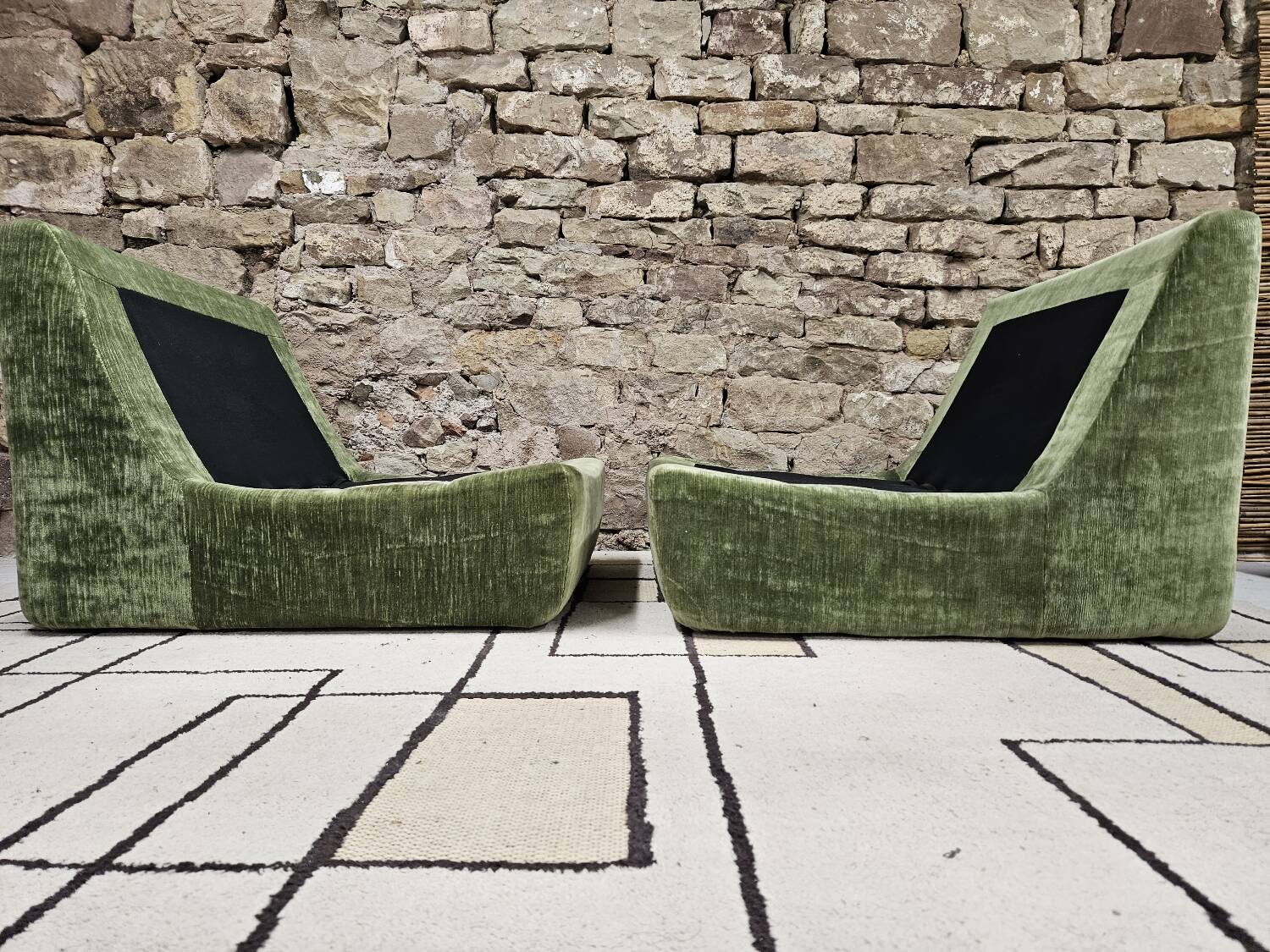 Pair of vintage velvet armchairs 1970"
