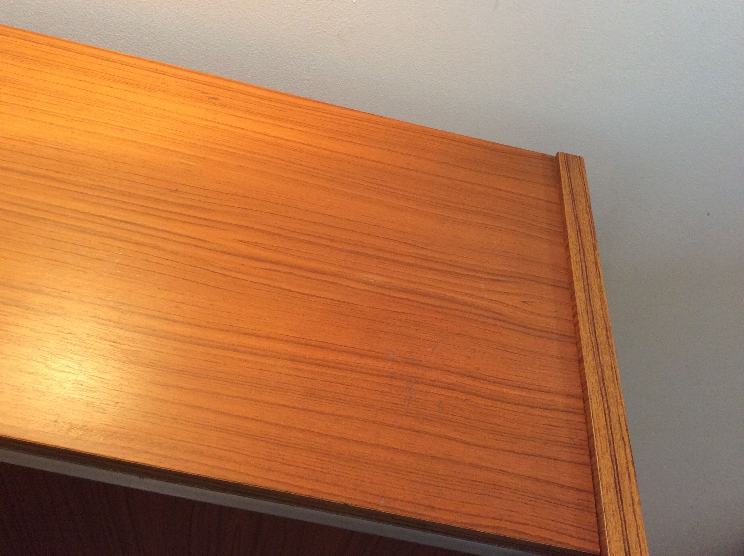 Meuble bar vintage des années 70