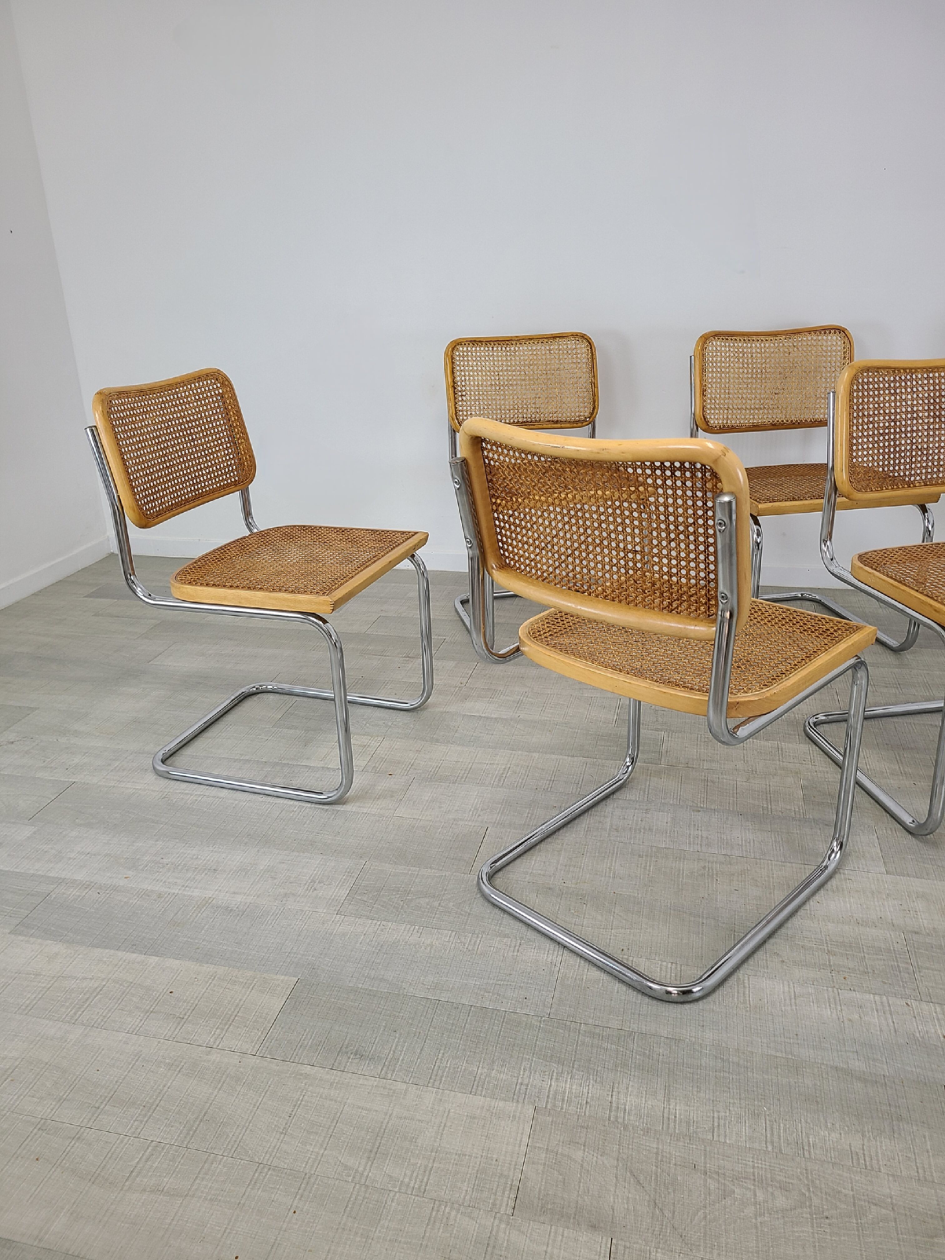 Chaises Cesca B32 design Marcel Breuer vintage