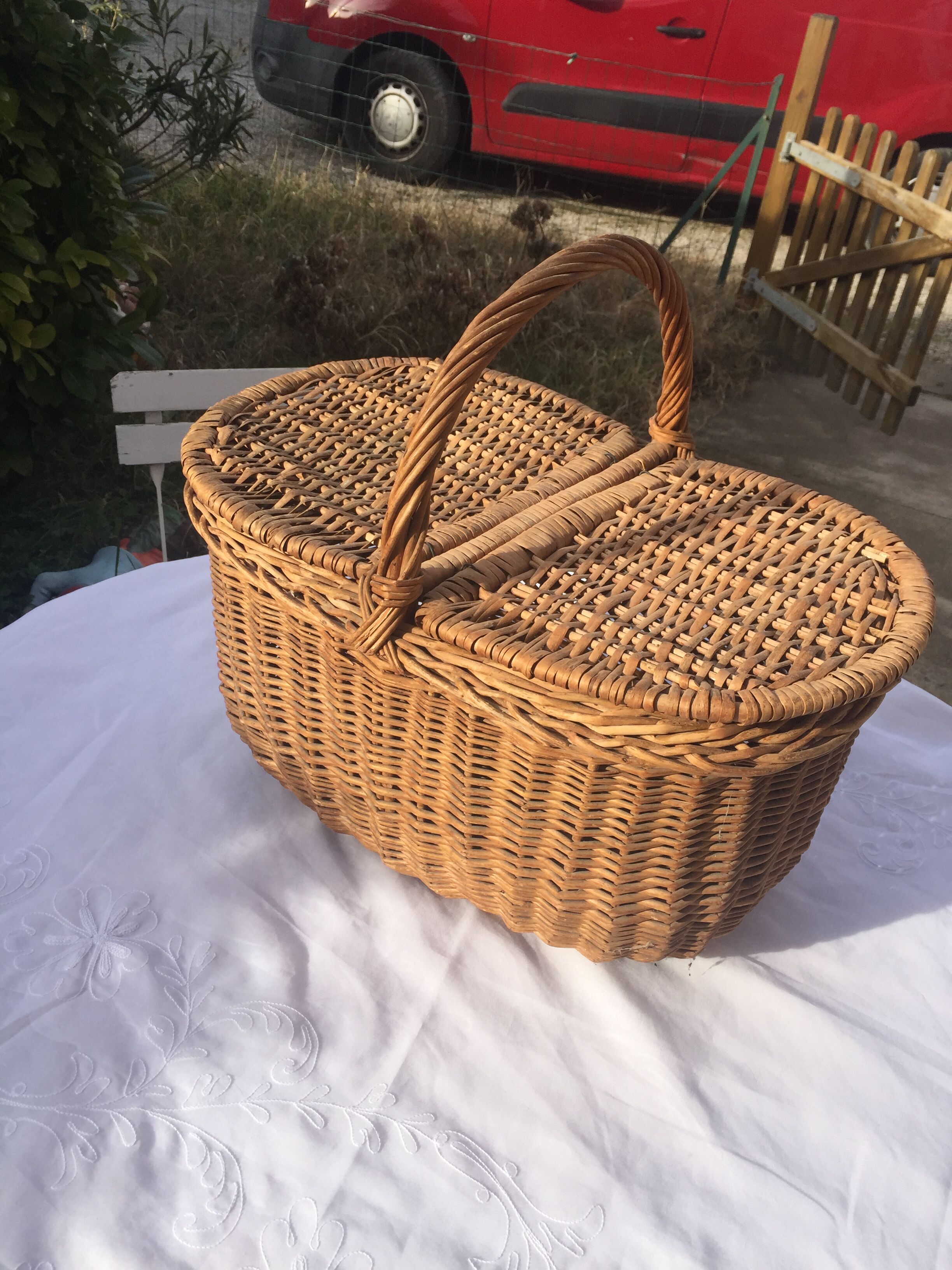 Wicker basket