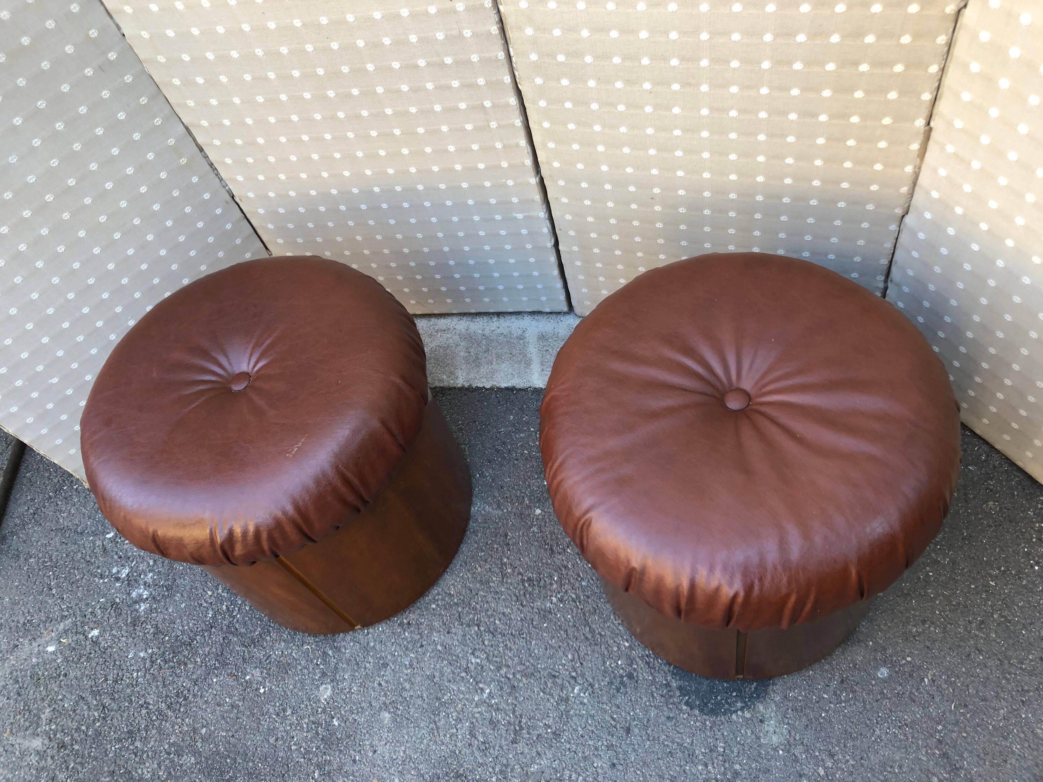 Pair of round poufs from the 1970s