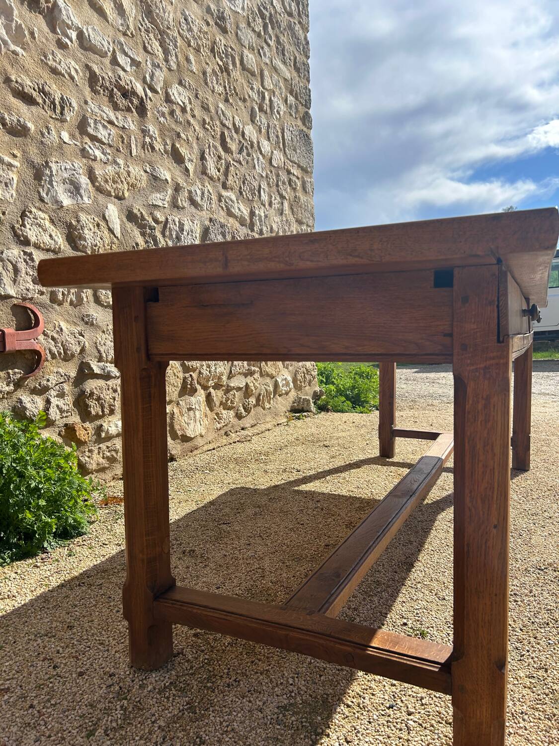 Farm table