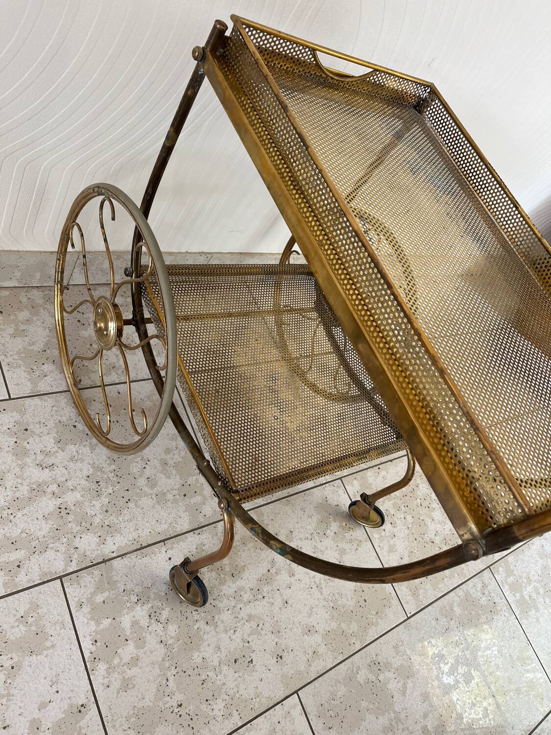 Desserte / bar roulant en laiton de Josef Franck pour Svenskt Tenn Suede annee 50/60