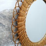 Rattan flower mirror