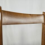 Ensemble de quatre chaises en hêtre et cuir