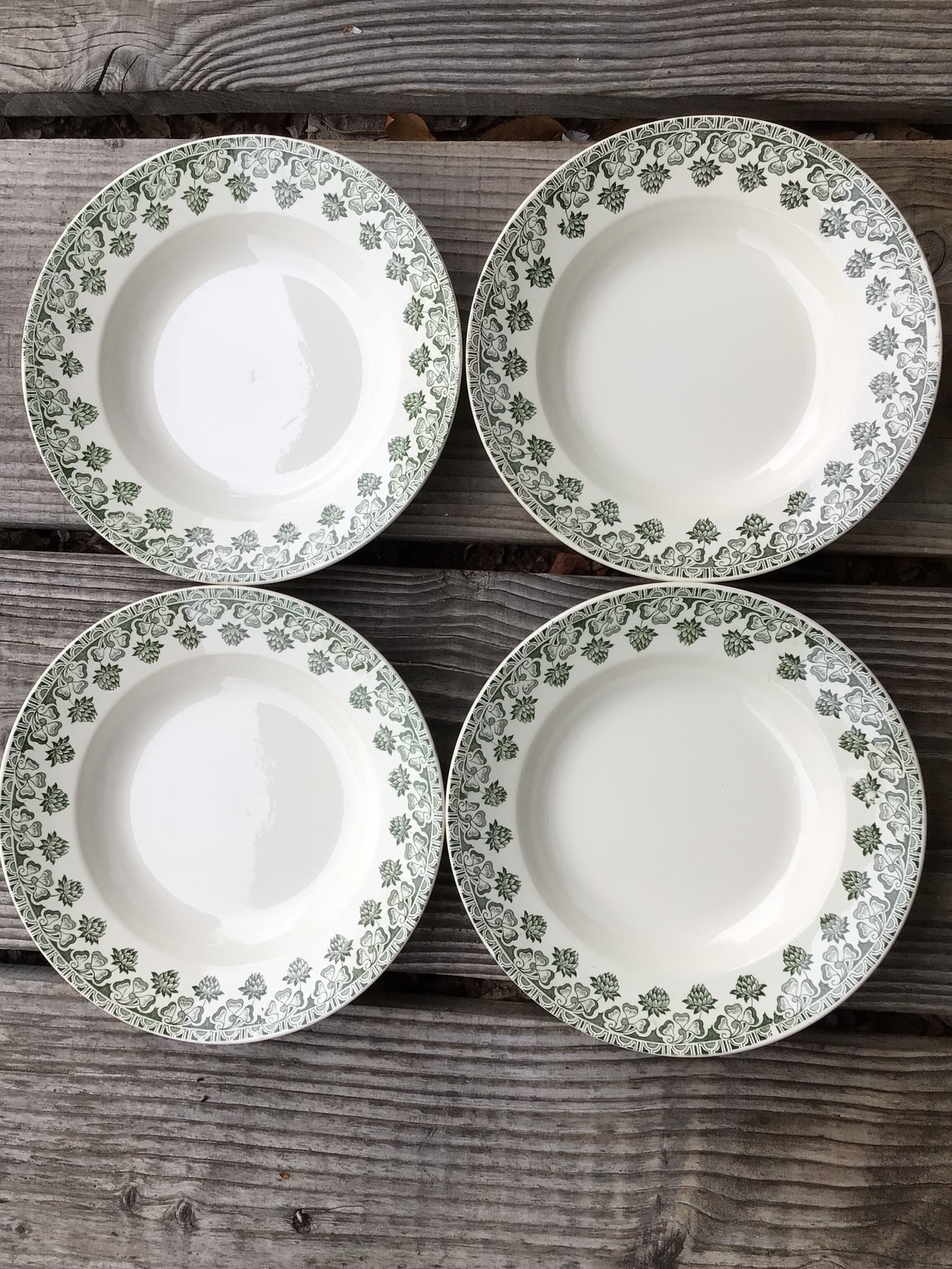 4 assiettes creuses Terre de Fer Badonviller trèfle kaki
