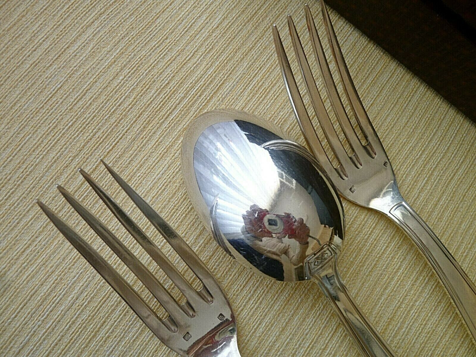 Silver metal housewife