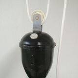 Suspension rises and falls in metal