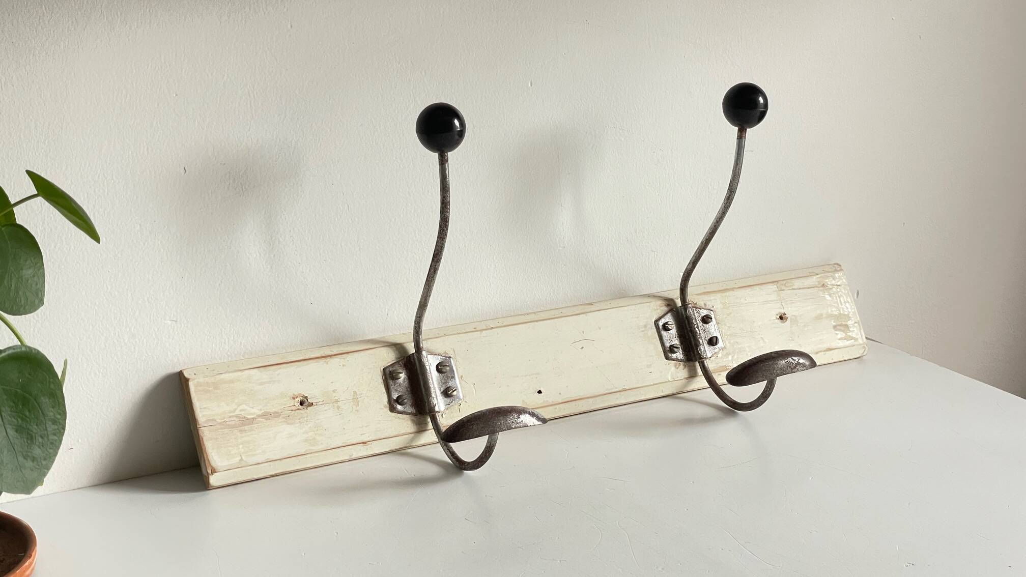 ANTIQUE SCHOOL COAT RACK White Wood