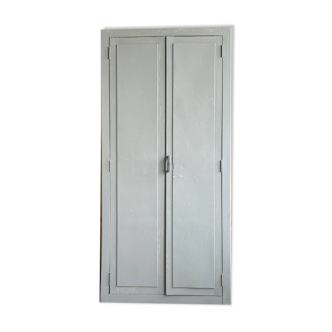 Armoire parisienne patinée verte (rénovée)