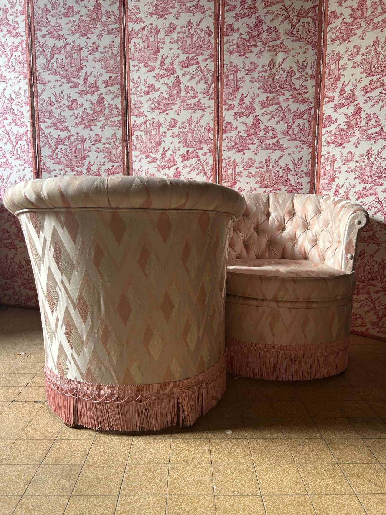 Pair of Hollywood Regency style cabriolet armchairs in satin pink, 1970s.